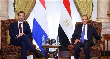 وزير الخارجية يستقبل وزير التجارة والتعاون الإنمائي الهولندى