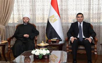   وزيرا الأوقاف والشباب والرياضة يبحثان آليات التعاون المشترك