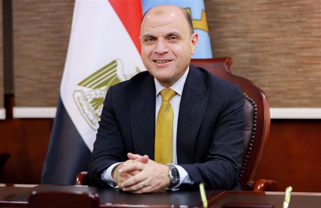 محافظ الغربية يتابع أعمال الدهانات ورفع كفاءة طريق طنطا شوبر
