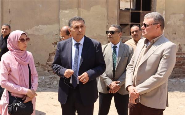 محافظ القليوبية يتفقد محلج القطن الأثري بالقناطر الخيرية لبحث سبل استثماره