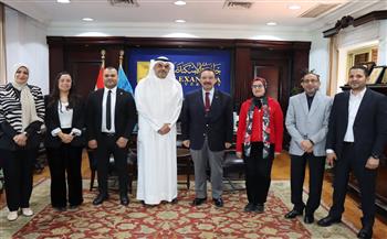   رئيس المكتب الثقافي لسفارة الكويت بالقاهرة في زيارة لجامعة الإسكندرية لتعزيز التعاون 