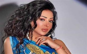   شاهيناز: ليا أغاني بالحجاب.. والجمهور يتقبل غناء المطربة المحجبة