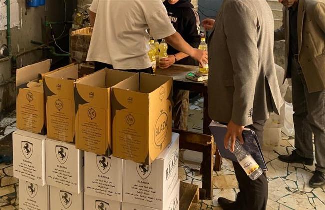 حماية المستهلك يضبط 3 أطنان زيت وخل مجهول المصدر وإحالة الواقعة للنيابة العامة