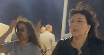   لحظة إنسانية مؤثرة.. هالة صدقي في وداع أمير الغناء العربي هاني شاكر بمسجد أبو شقة