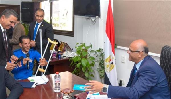 إغلاق مخبز مخالف وإزالة إشغالات خلال لقاء جماهيري بحي المنتزه ثان في الإسكندرية