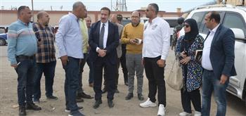 محافظ بورسعيد يوجه ببدء اعمال تطوير ورفع كفاءة"مساكن المطحن" بمنطقة السيد متولي