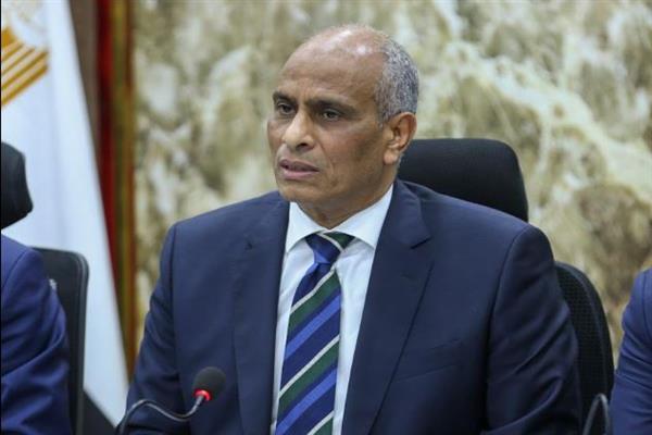 محافظ كفرالشيخ يتابع أعمال التطوير بطريق عمر أبو العز
