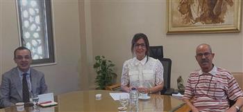   وزيرة الثقافة تستقبل المترجم الكبير سمير عبد ربه لبحث الاستفادة من خبراته 