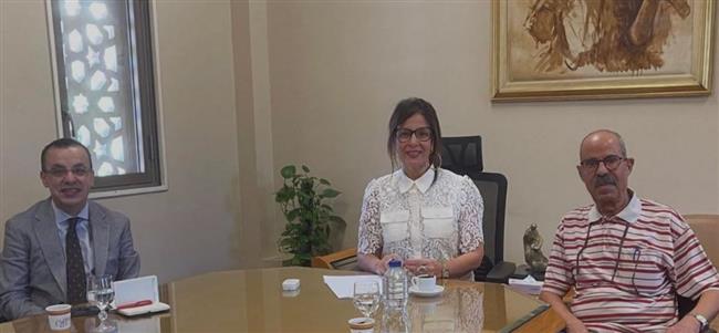 وزيرة الثقافة تستقبل المترجم الكبير سمير عبد ربه لبحث الاستفادة من خبراته 