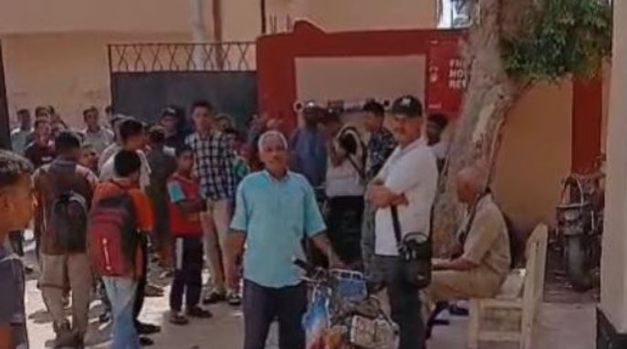 تعليم قنا يحقق فى واقعة اشتباك بين أولياء أمور ومراقبين بمدرسة العبور