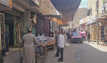 محافظ أسيوط: لا تهاون مع التعديات على حرم الطريق