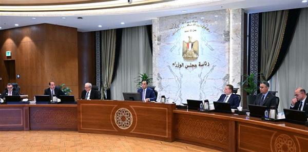 رئيس الوزراء يترأس اجتماع المجموعة الوزارية الاقتصادية