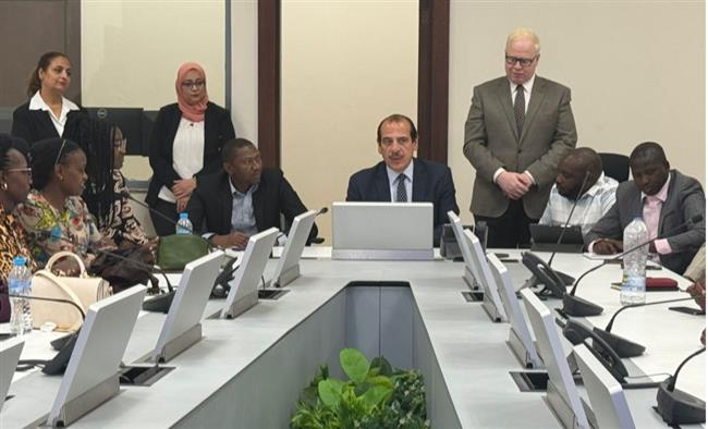 نائب وزير الصحة يستقبل وفد المركز الإفريقي لمكافحة الأمراض