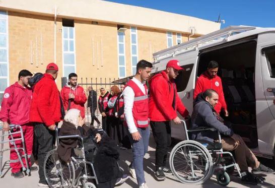 معبر رفح البري يستقبل الدفعة الـ50 من العائدين الفلسطينيين تمهيدًا لدخولهم قطاع غزة