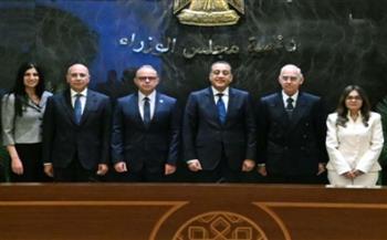   رئيس الوزراء يشهد توقيع نقل ملكية حصة من محطات "وطنية" إلى "طاقة عربية"