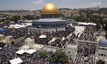   60 ألف فلسطيني يؤدون صلاة الجمعة في المسجد الأقصى
