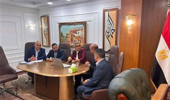 محافظ الوادي الجديد تبحث مجالات التعاون المشترك مع شركة مغربي الزراعية (MAFA)
