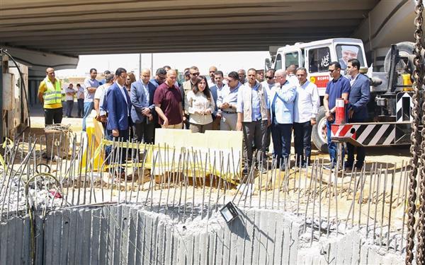 وزيرة الإسكان تتفقد أعمال ربط خطوط الصرف الرئيسية بالقاهرة الجديدة المتجهة إلى محطة الجبل الأصفر