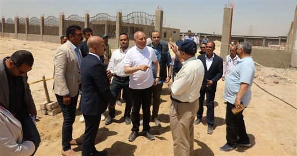 محافظ القاهرة يتفقد الأعمال الإنشائية الجارية لمشروع شلتر الكلاب الضالة بالتبين