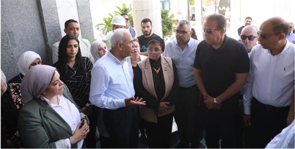 وزير الصحة يتفقد مركز أورام المنيا ومستشفى التأمين الصحي