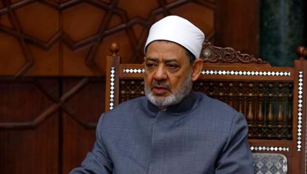 شيخ الأزهر يتلقى دعوة رسمية لزيارة جزر القمر