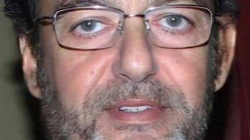 أشرف زكي يكشف تطورات الحالة الصحية للفنان محمد مرزبان