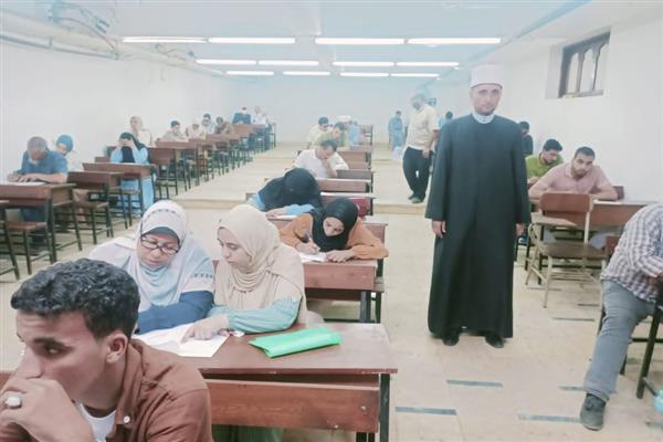 استمرار الاختبارات التحريرية للمسابقة العالمية الثالثة والثلاثين للقرآن الكريم