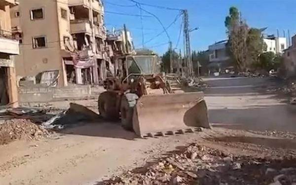 بدء فتح الطرق في صور وبنت جبيل تمهيدا لعودة الأهالي وسط دعوات إلى التريث