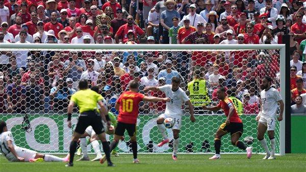 مدحت شلبي: منتخب مصر قدم أفضل مباراة في تاريخه... وحسام حسن مدرب جريء