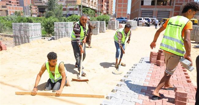 محافظ كفرالشيخ يتفقد أعمال تركيب الإنترلوك بسيدي سالم 