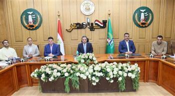 محافظ المنوفية يناقش الموقف التنفيذى لمشروعات الخطة الإستثمارية وملفات التصالح