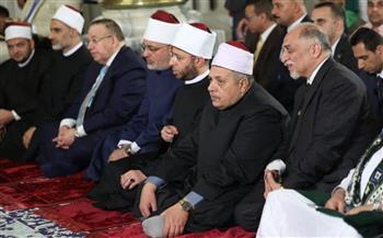 الشيخ أيمن عبدالغني يشارك في احتفالية الطرق الصوفية بالعام الهجري الجديد بمسجد الحسين