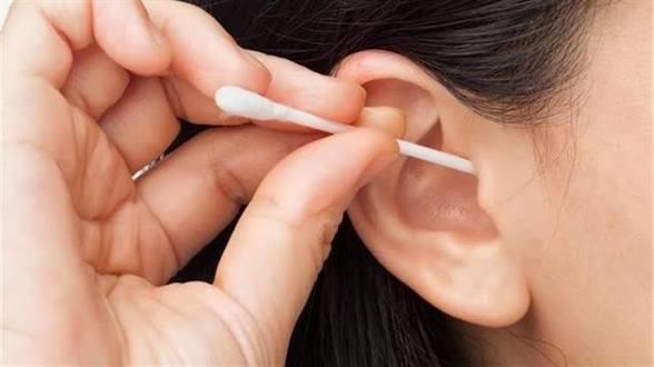 احذروا  ”سلاكة الأُذن”  خطر فى منزلك وهذه أبرز أسبابها