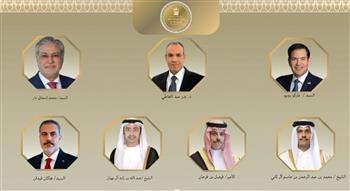   وزير الخارجية يبحث التطورات الإقليمية مع نظرائه من 6 دول