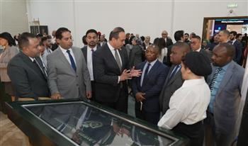 رئيس وزراء صربيا يزور جناح الرعاية الصحية ويشيد بالتجربة المصرية