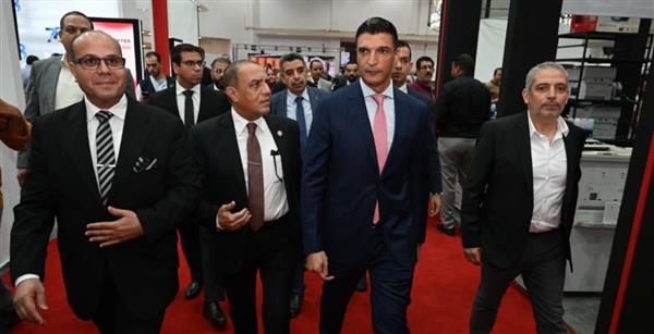 وزير الصناعة يفتتح معرض تكنوبرنت الدولي المتخصص في صناعات الطباعة والتغليف