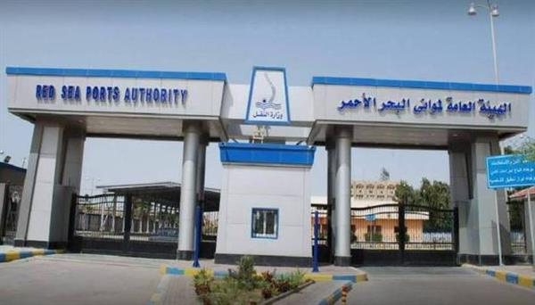 موانئ البحر الأحمر: تداول 12 ألف طن بضائع و10 سفن خلال 24 ساعة