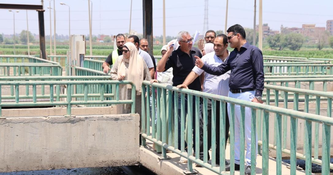 رئيس مياه القليوبية يتابع كفاءة تشغيل محطة معالجة دملو ويوجه الالتزام بمعايير الجودة