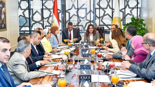 منال عوض تترأس الاجتماع الثاني للجنة تسيير أعمال مشروع "جرين شرم"