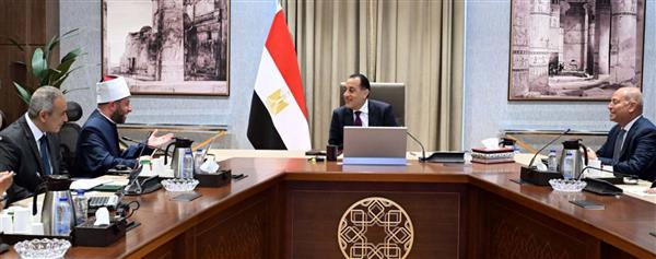 رئيس الوزراء يتابع جهود إعادة إحياء معالم القاهرة الإسلامية والتاريخية