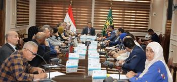   محافظ القليوبية يعقد اجتماعاً لبحث آليات المشاركة في المبادرة الوطنية للمشروعات الخضراء 