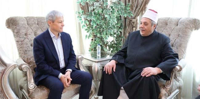أيمن عبدالغني يستقبل المرشح الروماني لمنصب الأمين العام للمنظمة الدولية للفرنكوفونية