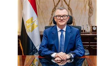   وزير التخطيط يشارك في اجتماعات مجلس منظمة التعاون الاقتصادي والتنمية بباريس