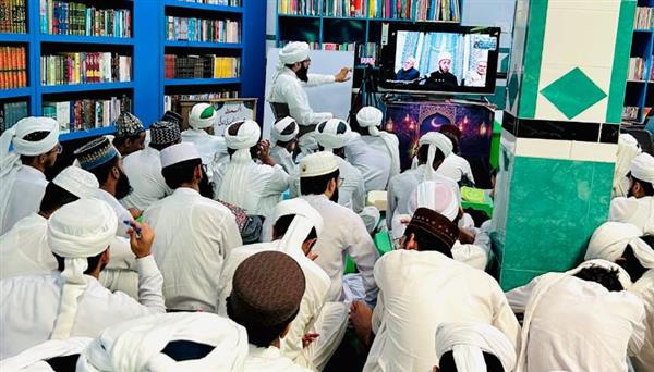 ملتقى الفكر الإسلامي يصل إلى الجامعات الدولية