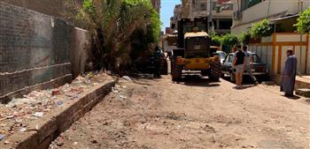   محافظ الدقهلية يتابع حملة نظافة مكثفة لرفع القمامة بشارع مسجد الجمال بالمنصورة