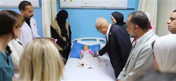   محافظ شمال سيناء يصطحب وفد دبلوماسي هولندي لزيارة مستشفى العريش العام