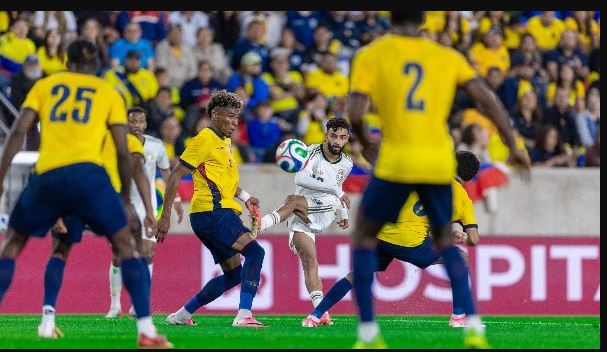 دونيس يعلن تشكيل السعودية أمام إسبانيا في كأس العالم 2026