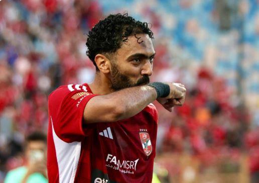الأهلي يجدد تعاقد حسين الشحات لمدة موسمين