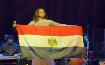 آمال ماهر ترفع علم مصر على مسارح أوروبا وتتصدر منصات التواصل الاجتماعي