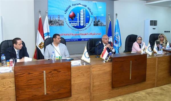 المهندس أيمن عطية يزور شركة الإسكندرية للبترول